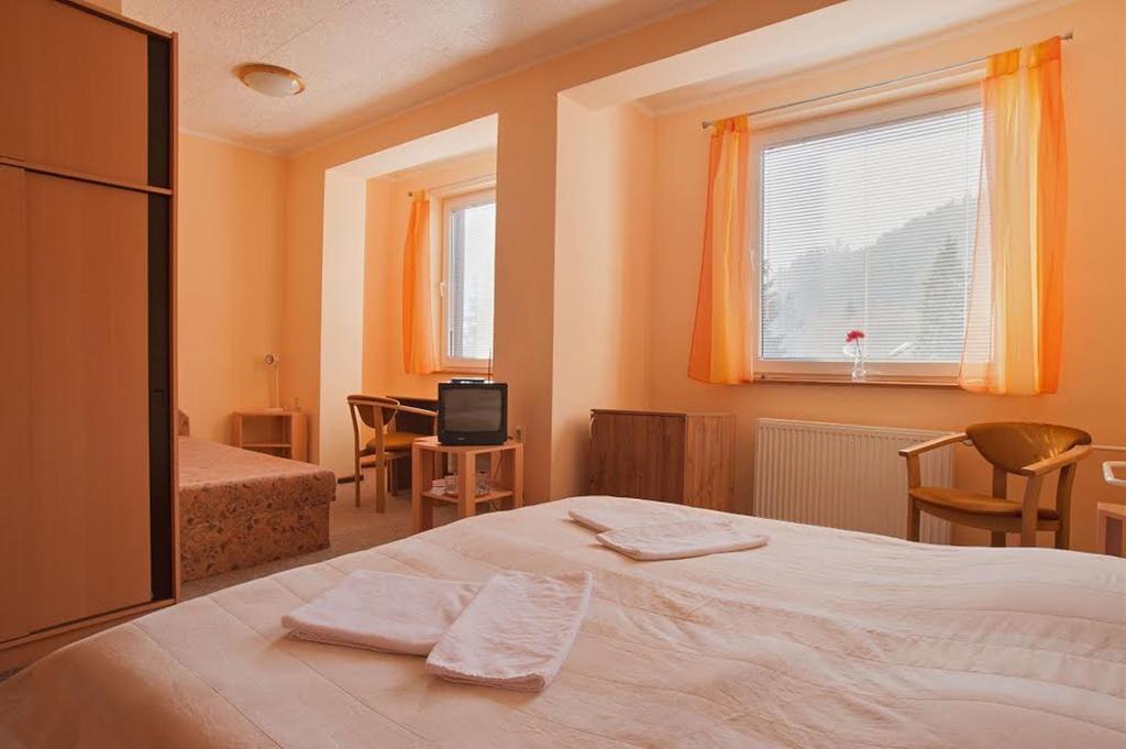 Borova Sihot Atc And Penzion Liptovský Hrádok Buitenkant foto
